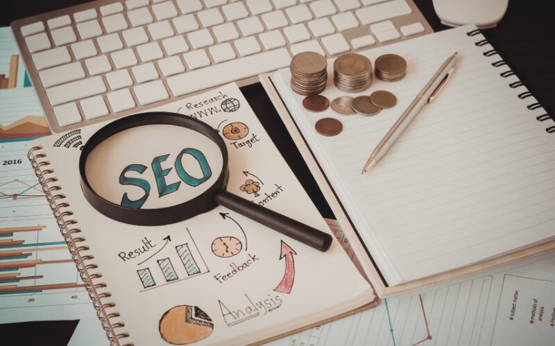 Website cho hộ kinh doanh nhỏ: Cần những gì là đủ?