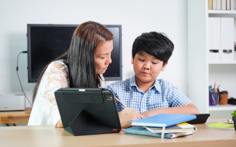 Website gia sư: Giải pháp xây dựng thương hiệu và tìm học viên hiệu quả