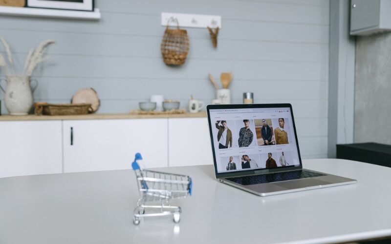 Website shop quần áo nhỏ: Cách xây dựng hiệu quả cho shop thời trang nhỏ