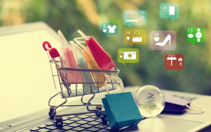 Shop nhỏ khó cạnh tranh? Giải pháp phát triển bền vững trong thời đại số